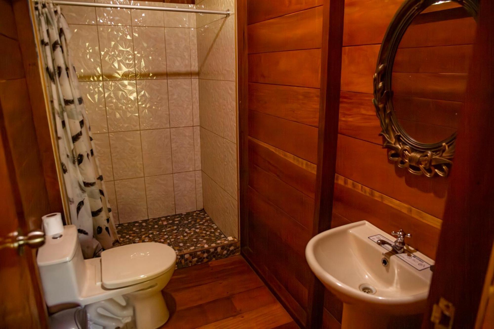 Quirquincho House Lodge Puerto Maldonado Zewnętrze zdjęcie
